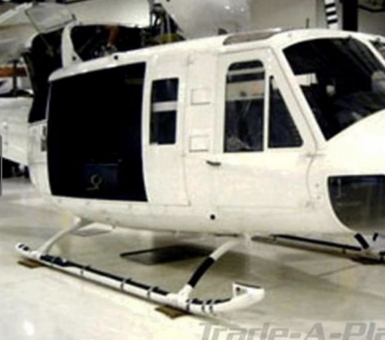 BELL 212 1996 - Image 2